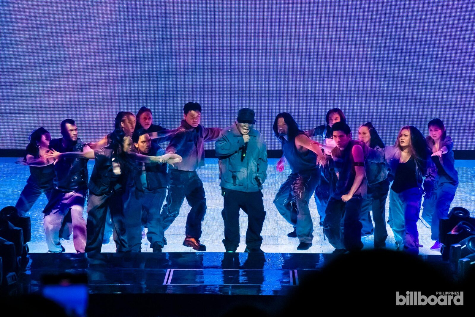 Gloc-9 performing as a special guest at Gary Valenciano's 40th Anniversary Concert 'Pure Energy'