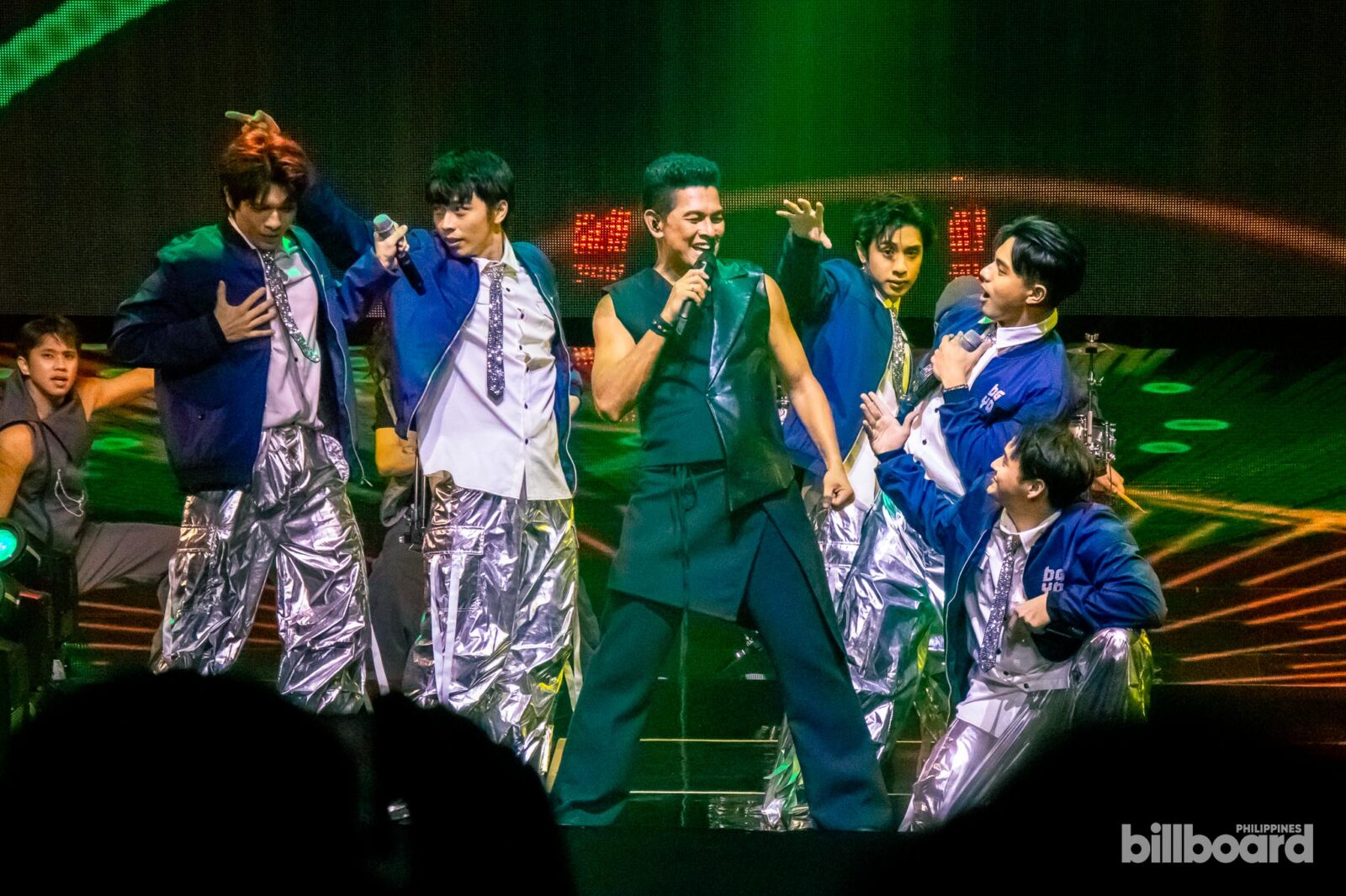 Gary Valenciano with special guest P-Pop Boy Group, BGYO performing at his 40th Anniversary Concert 'Pure Energy'