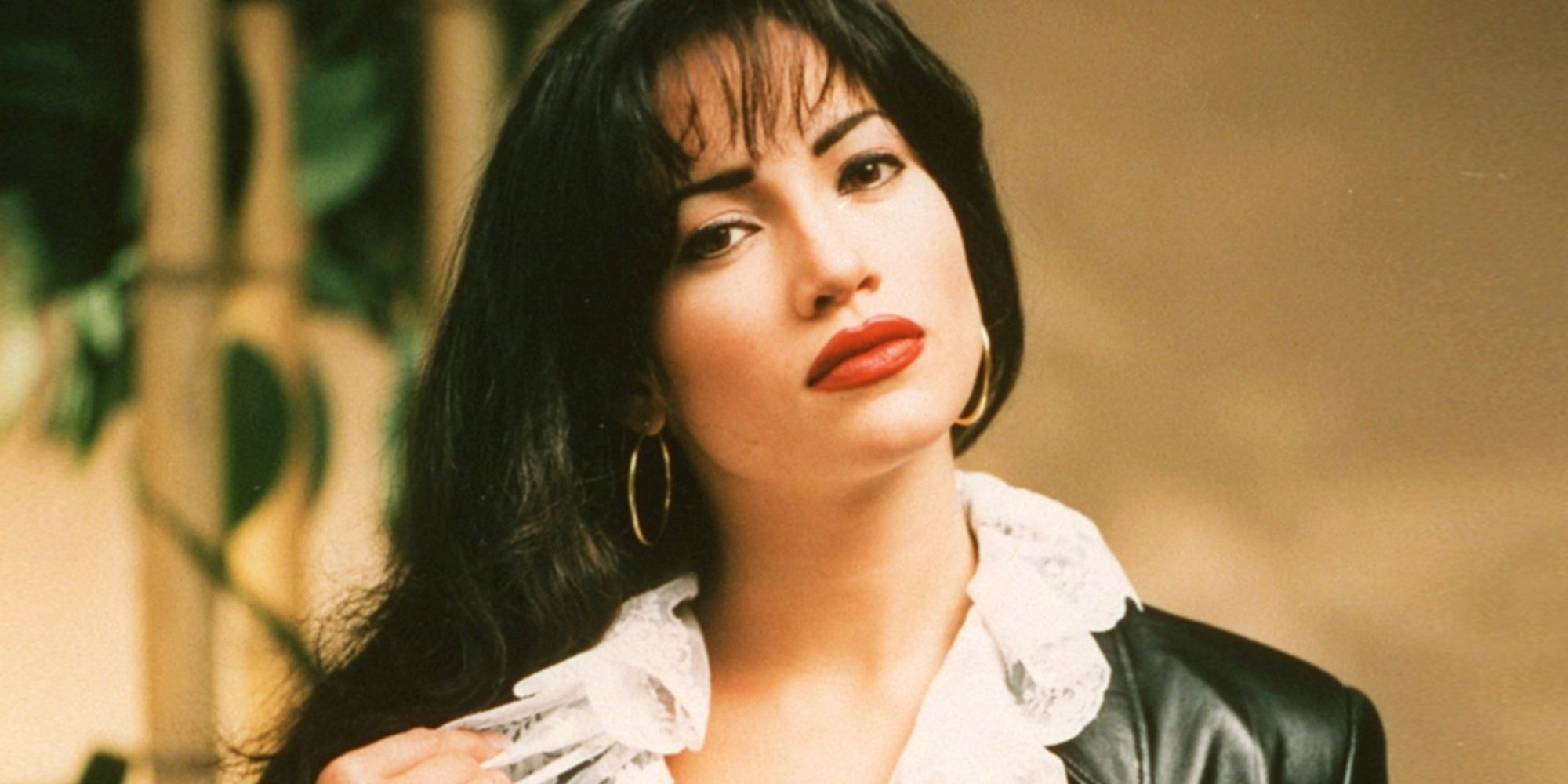 selena biopic jennifer lopez