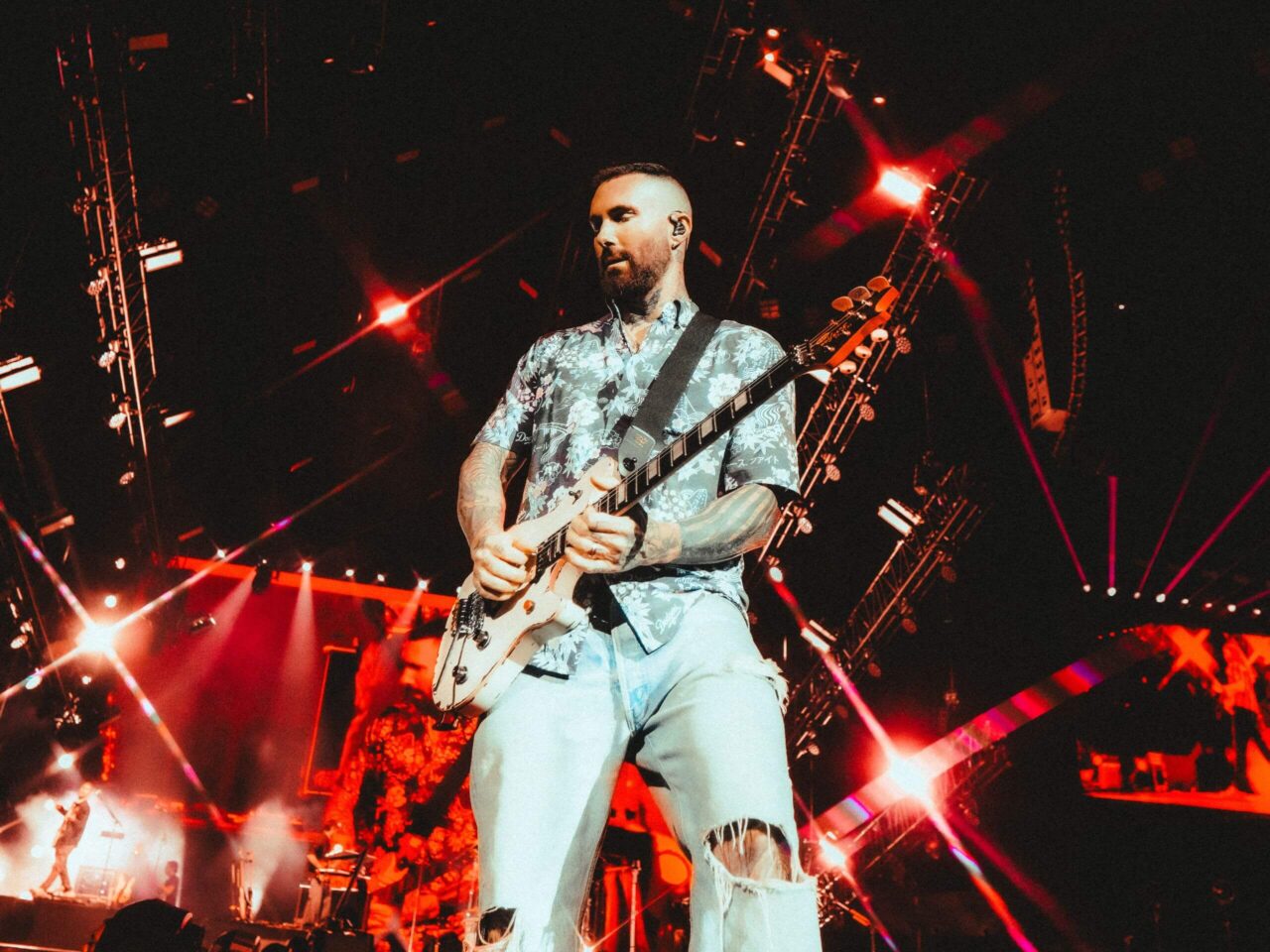 maroon 5 live in manila concert january 2025