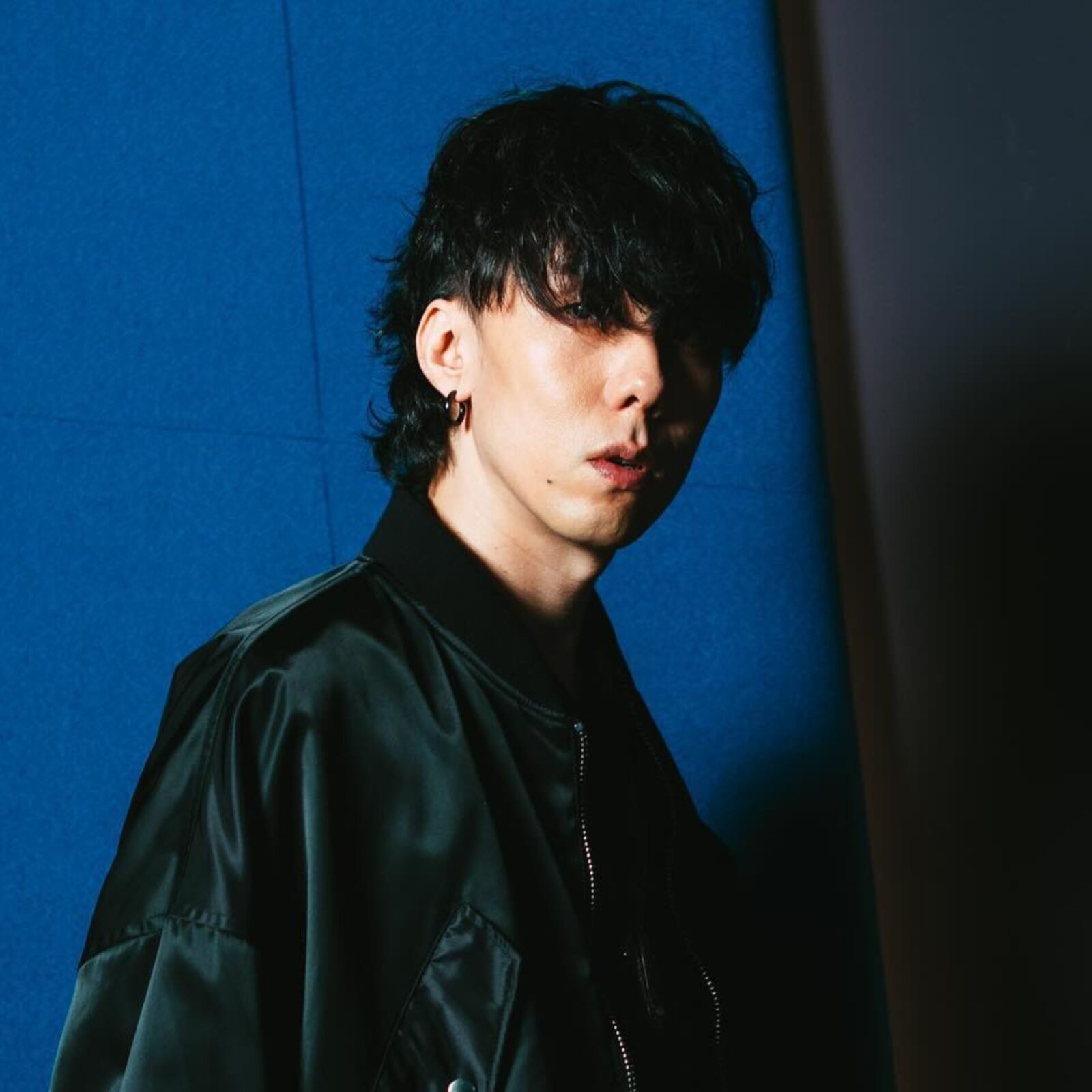 radwimps yojiro noda glass heart takeru satoh netflix drama july 2025 music songs