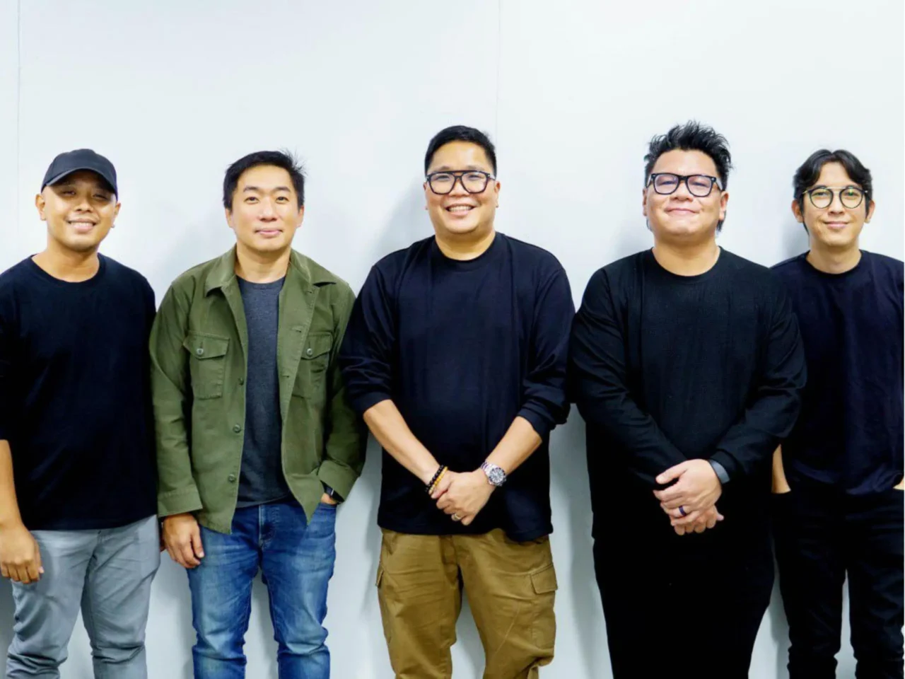 the itchyworms akin ka na lang sg billboard philippines