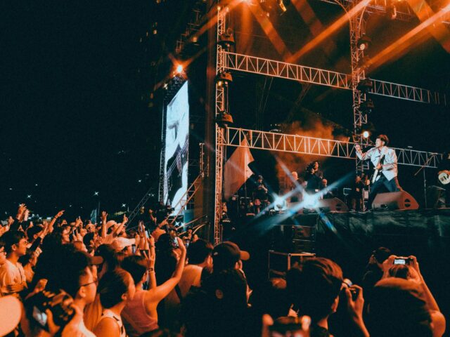 concert crowd rolling loud thailand