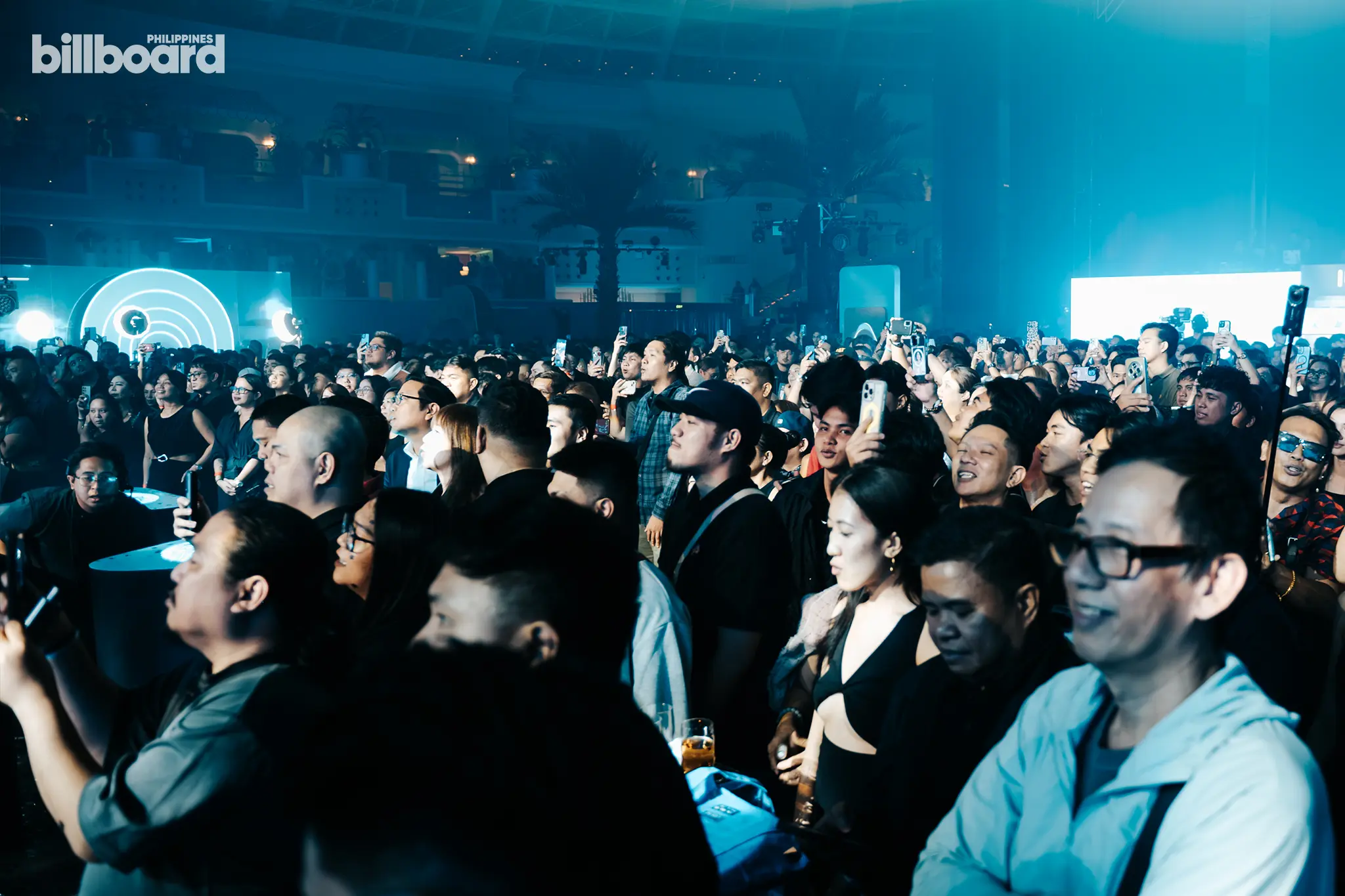 BBPH_IQOS-ELY - Billboard Philippines