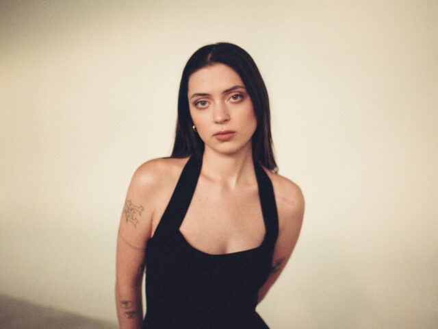 lizzy mcalpine staying billboard philippines hot 100